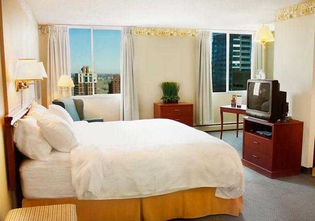 5 Calgary Downtown Hotel Room photo