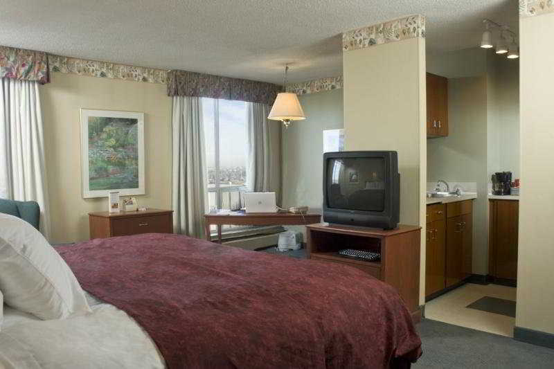 5 Calgary Downtown Hotel Room photo